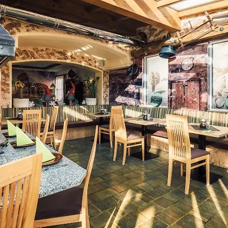 Reblaus Aparthotel Ladis