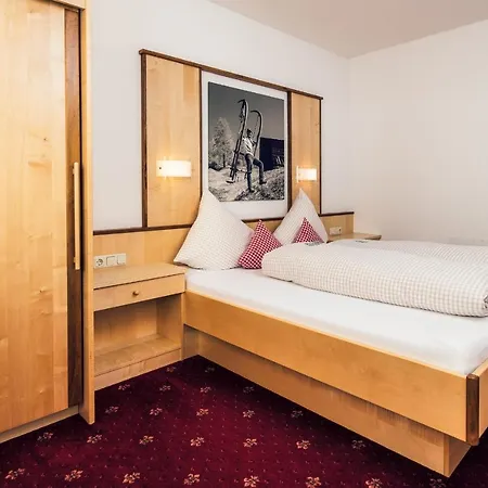 Reblaus Aparthotel *