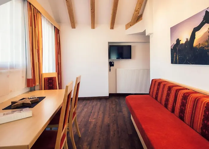 Apart-hotel Reblaus 4*