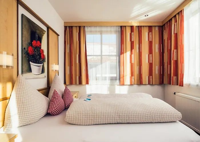 Reblaus Aparthotel 4*