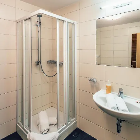 Hotel apartamentowy Reblaus Ladis